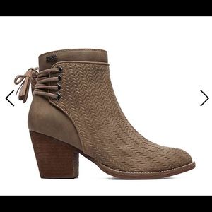 Devon Ankle Bootie, NIB!